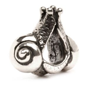 Retired Snails in Love Trollbeads
